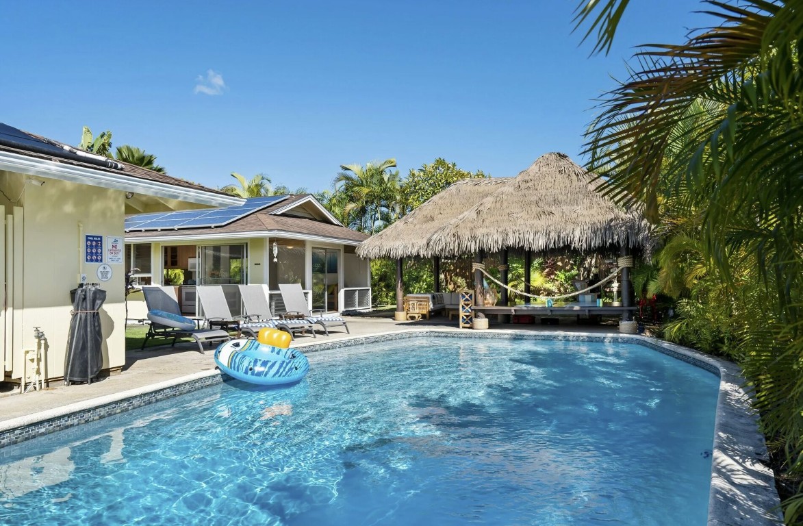 Professional pool cleaning service in La Mirada, CA backyard